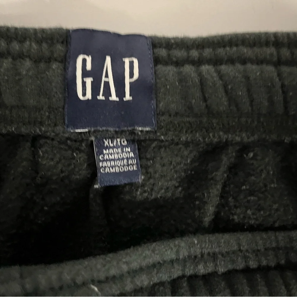 Gap Sweatpants Size XL - Picture 3 of 3